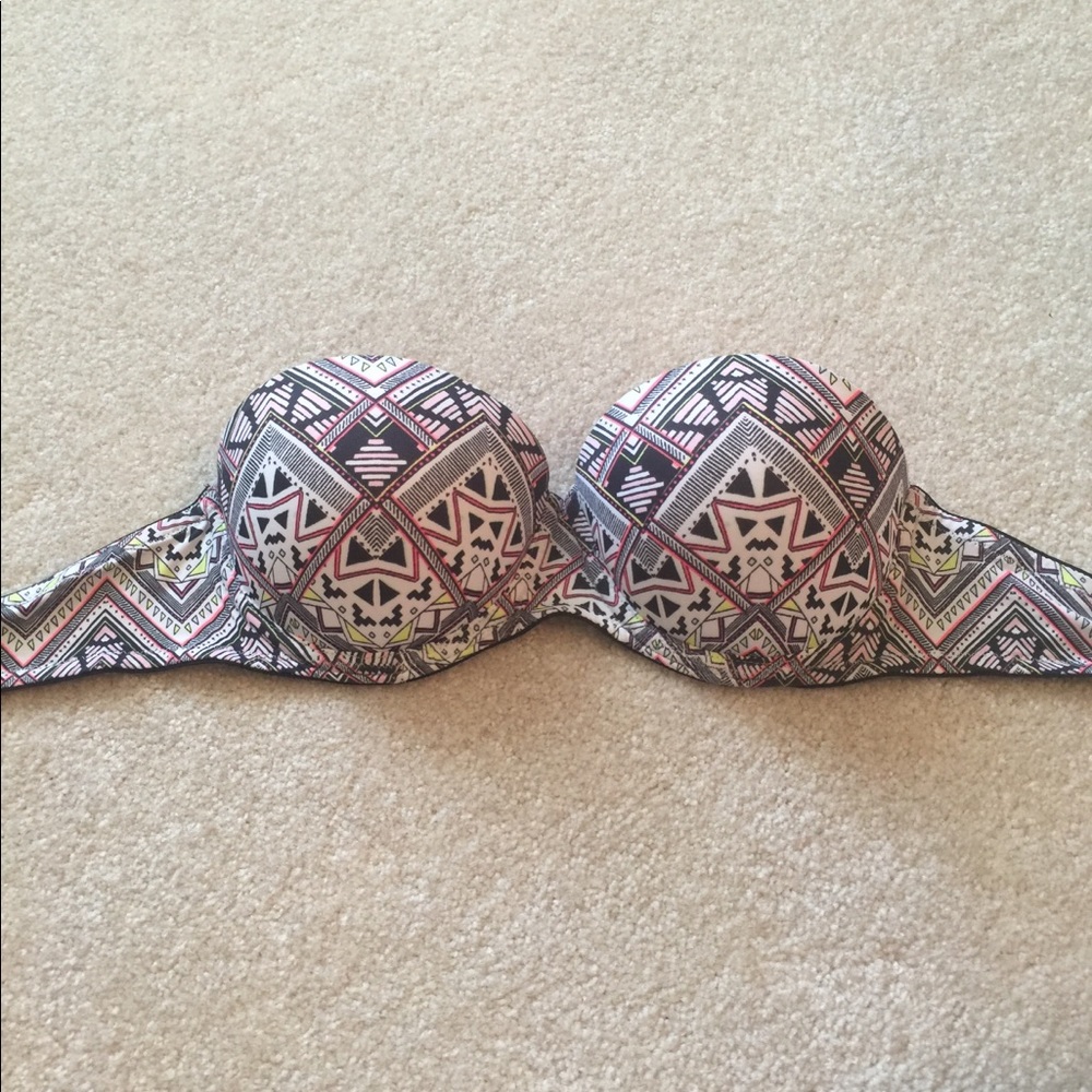 Victoria Secret PINK patterned strapless bra